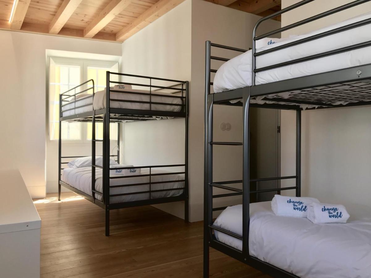 Change The World Hostels - Coimbra - Almedina Экстерьер фото