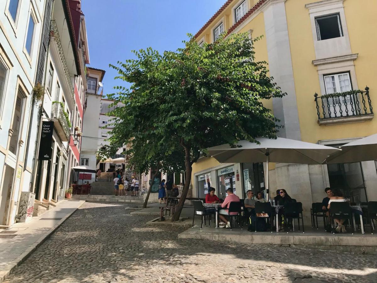 Change The World Hostels - Coimbra - Almedina Экстерьер фото