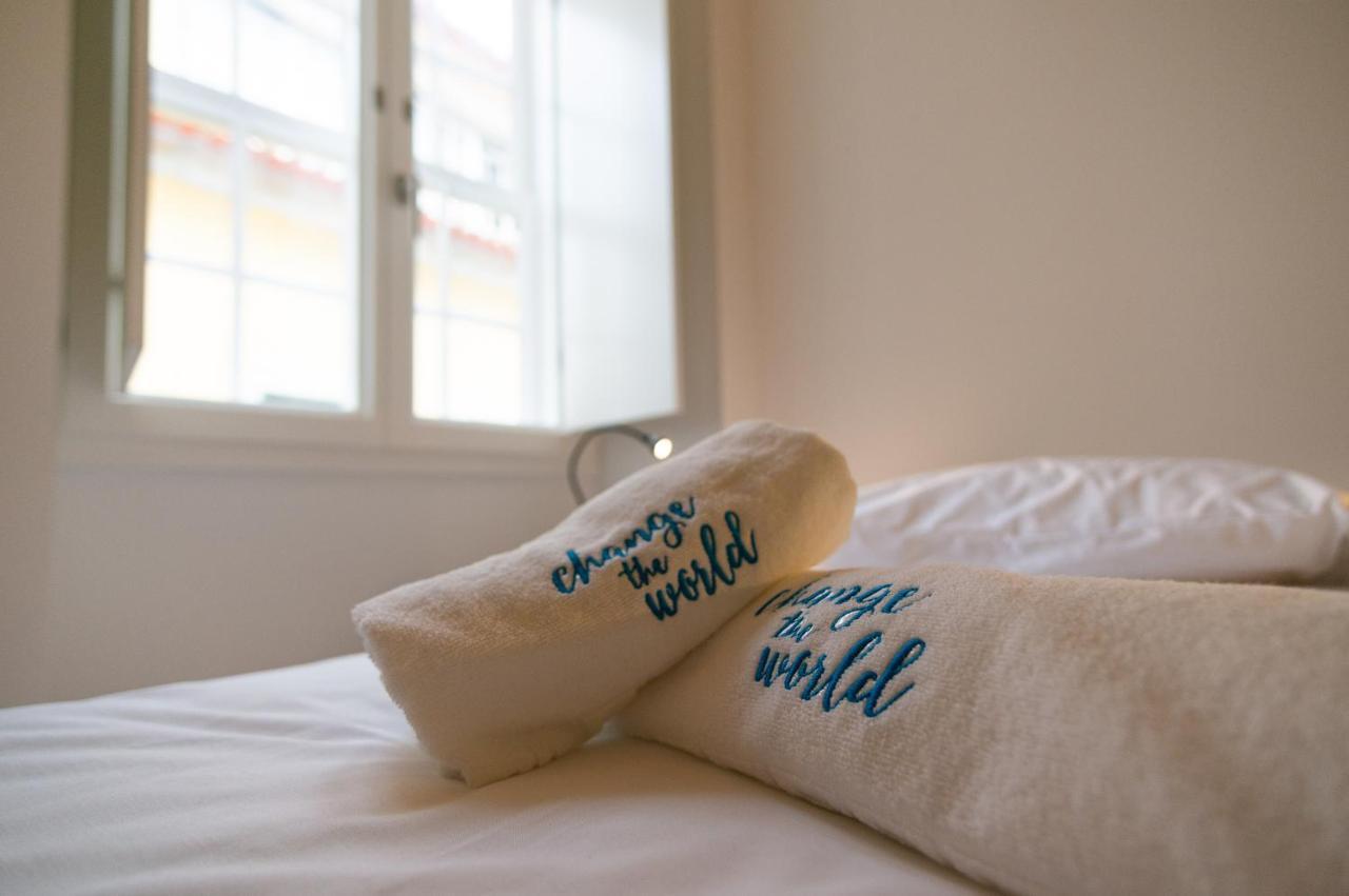 Change The World Hostels - Coimbra - Almedina Экстерьер фото