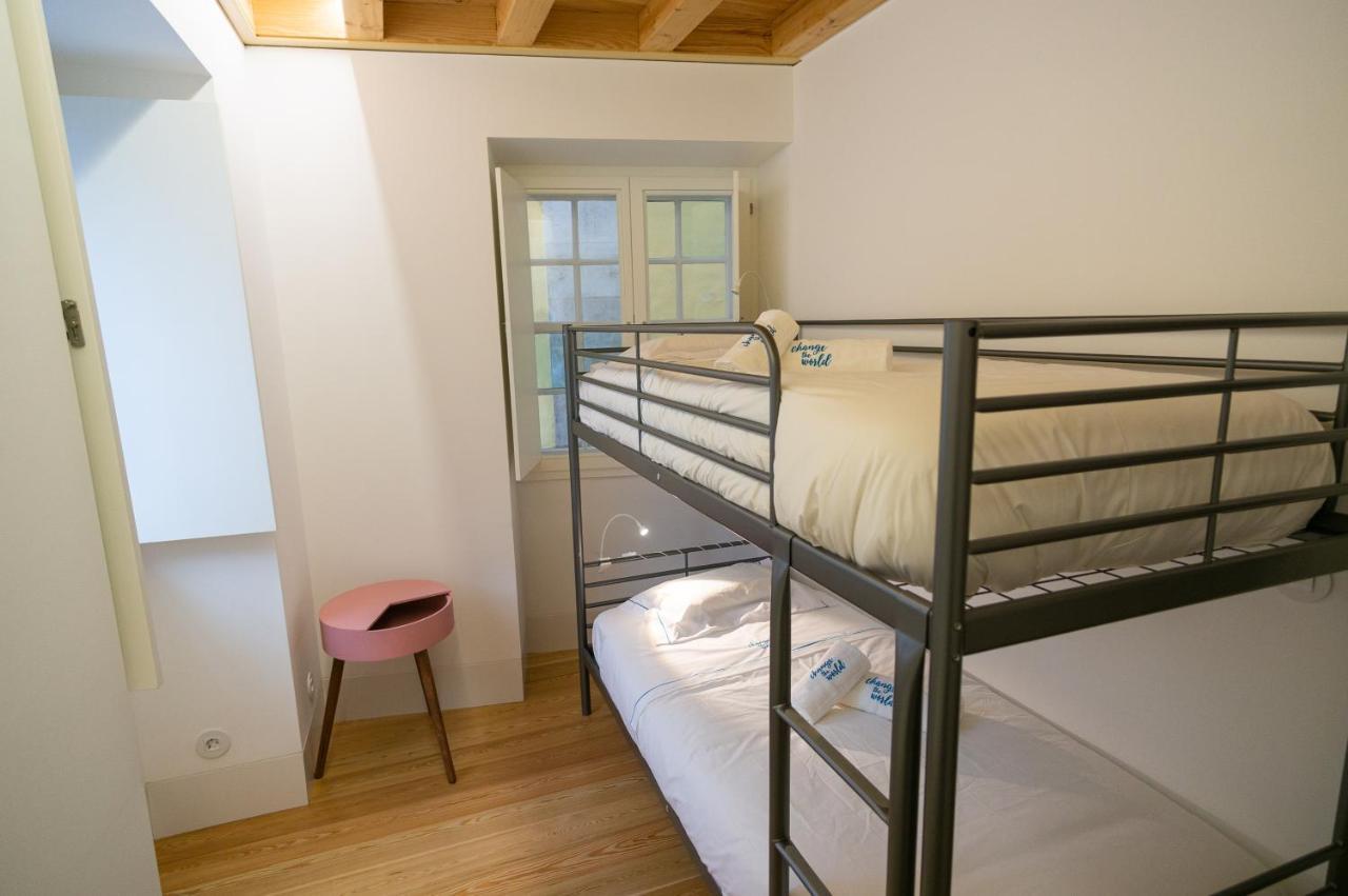 Change The World Hostels - Coimbra - Almedina Экстерьер фото
