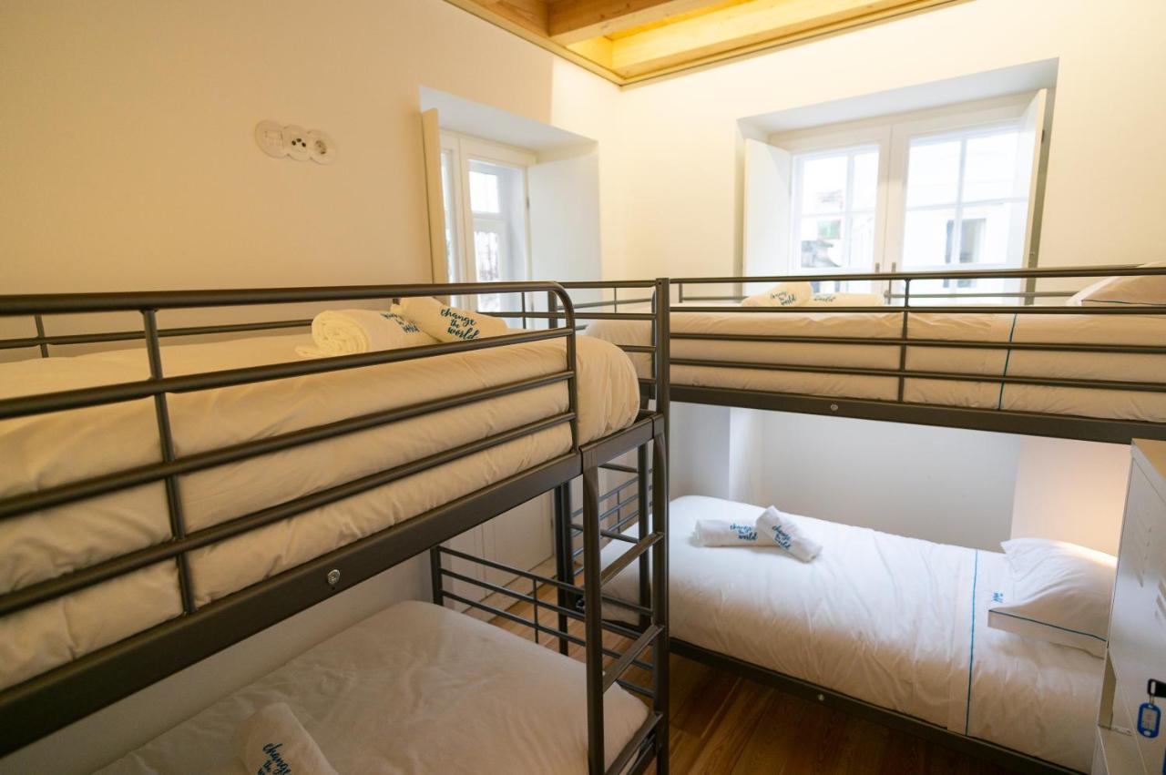 Change The World Hostels - Coimbra - Almedina Экстерьер фото