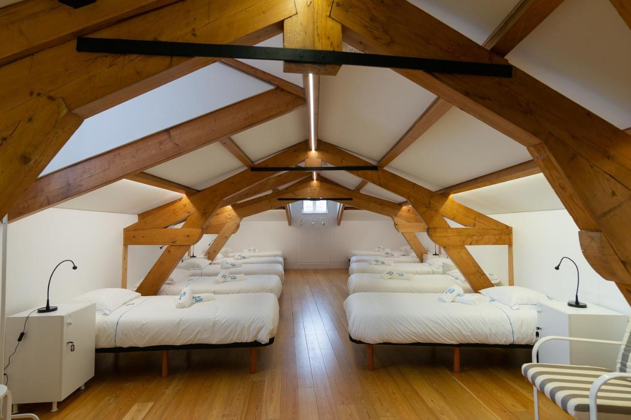 Change The World Hostels - Coimbra - Almedina Экстерьер фото