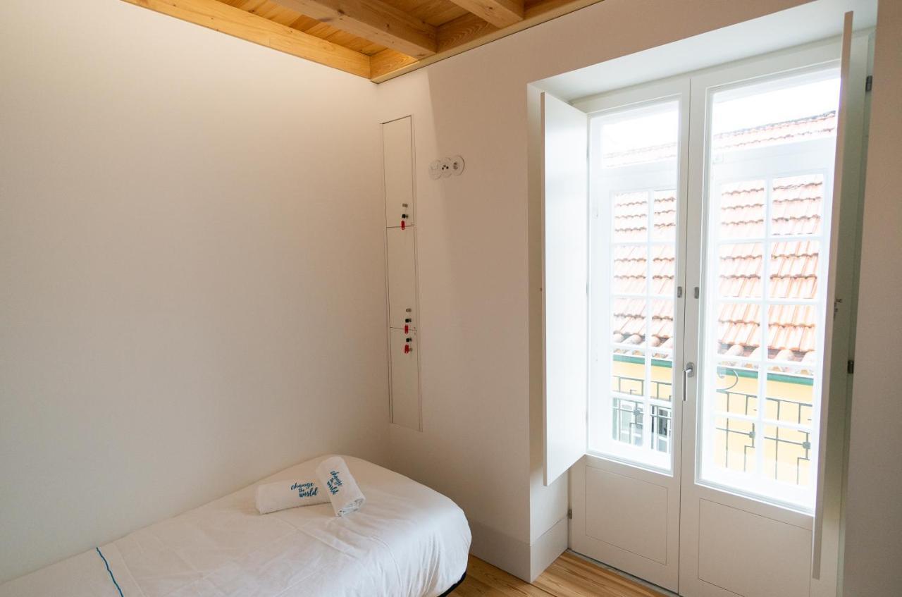 Change The World Hostels - Coimbra - Almedina Экстерьер фото