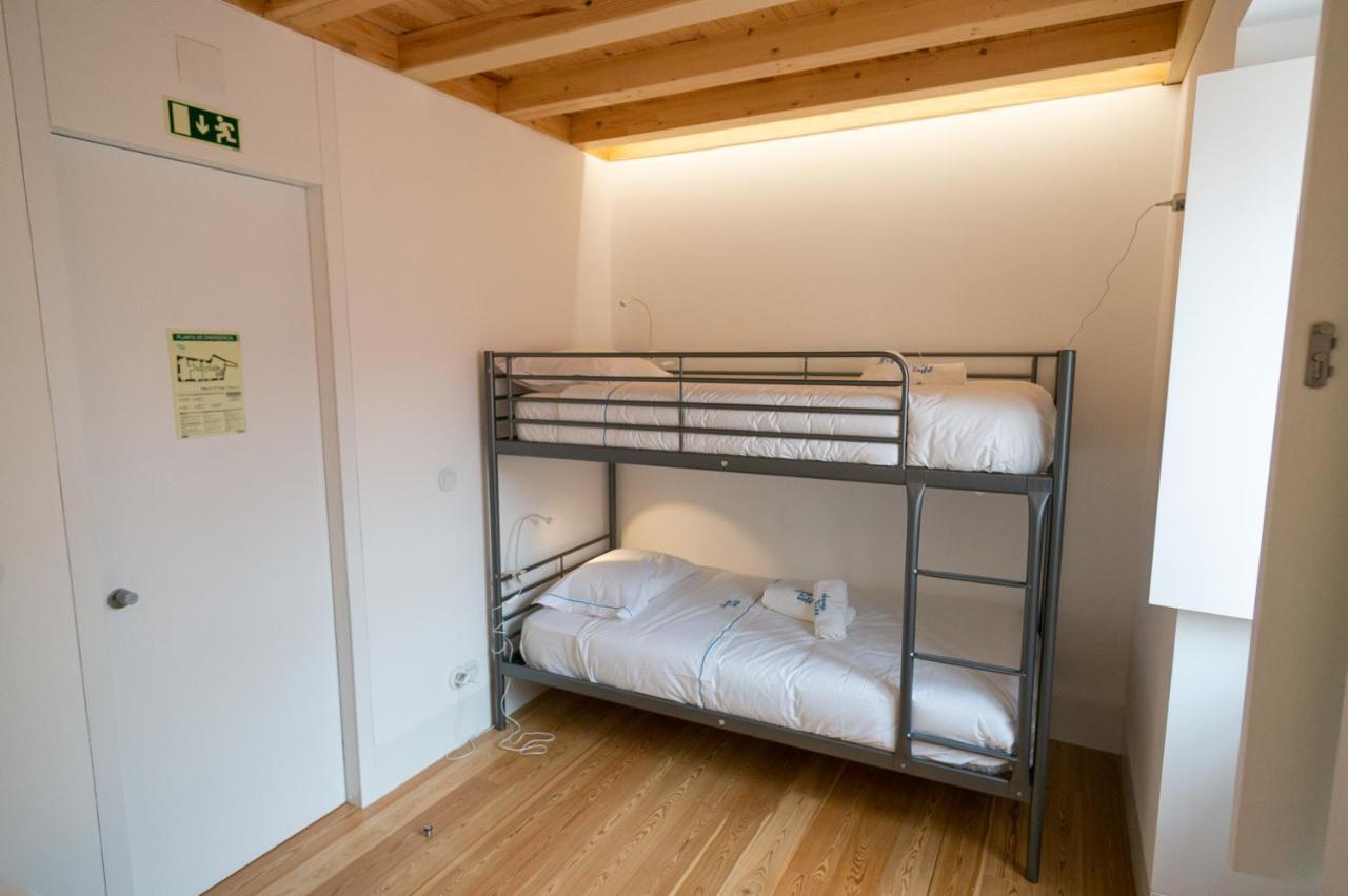 Change The World Hostels - Coimbra - Almedina Экстерьер фото