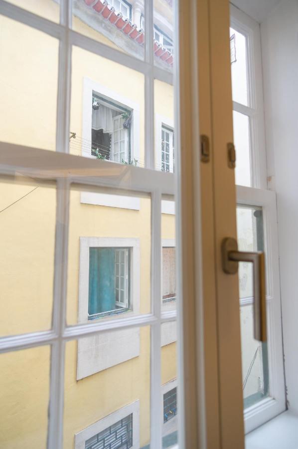 Change The World Hostels - Coimbra - Almedina Экстерьер фото