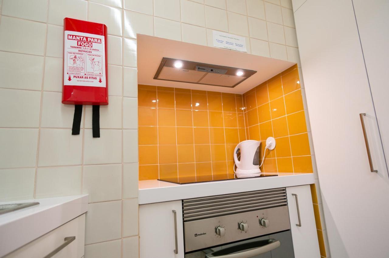 Change The World Hostels - Coimbra - Almedina Экстерьер фото