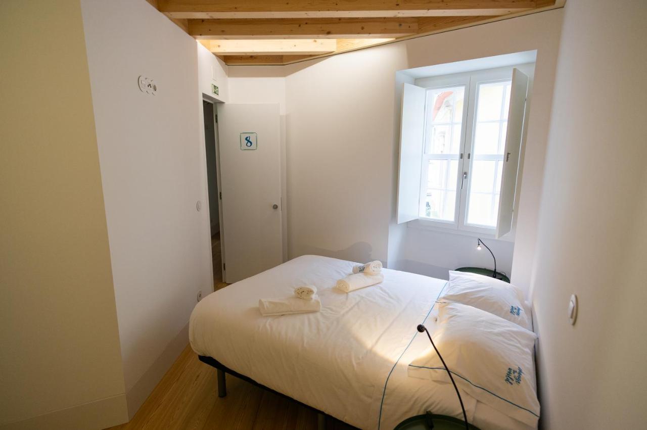 Change The World Hostels - Coimbra - Almedina Экстерьер фото