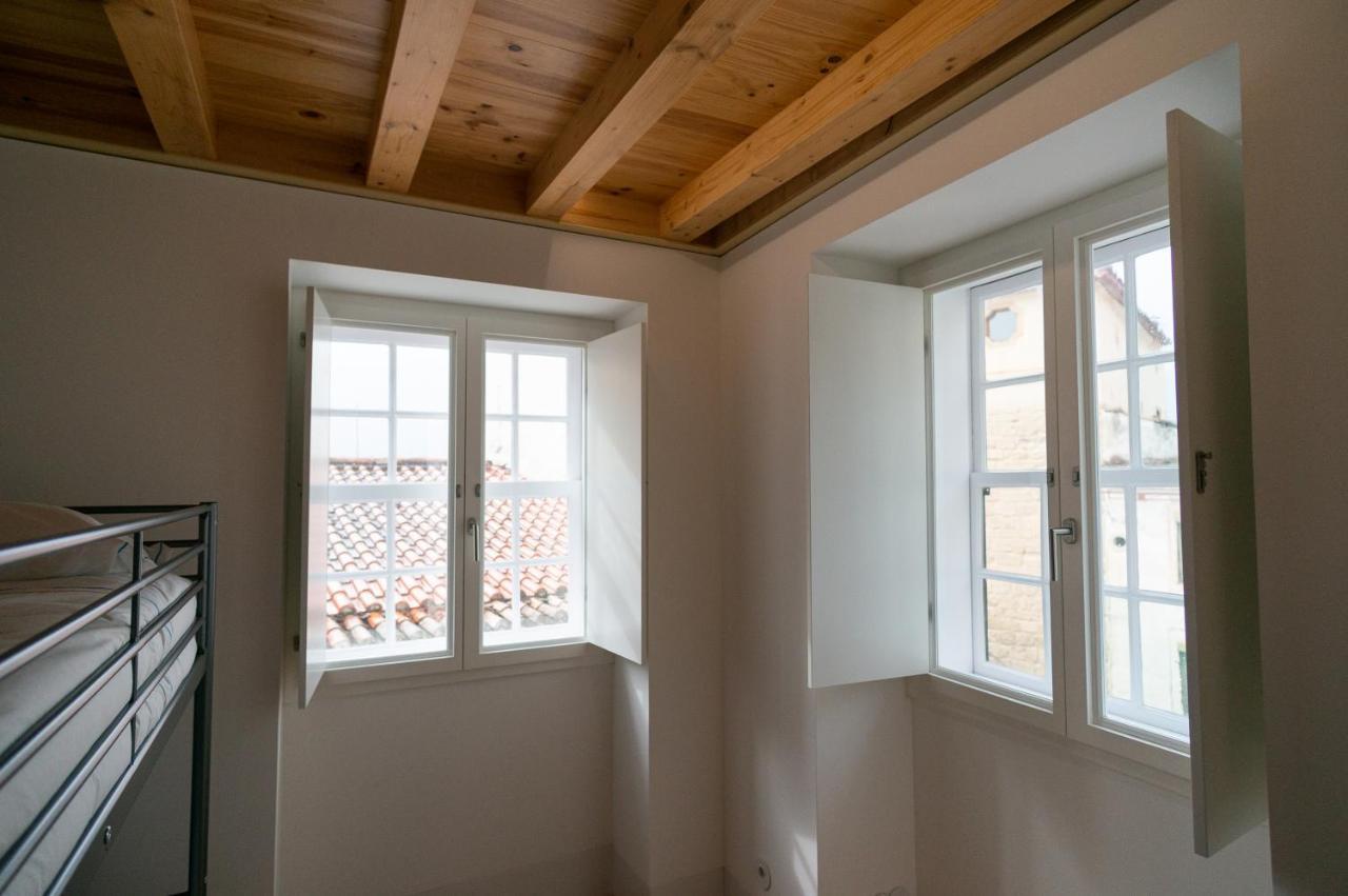Change The World Hostels - Coimbra - Almedina Экстерьер фото