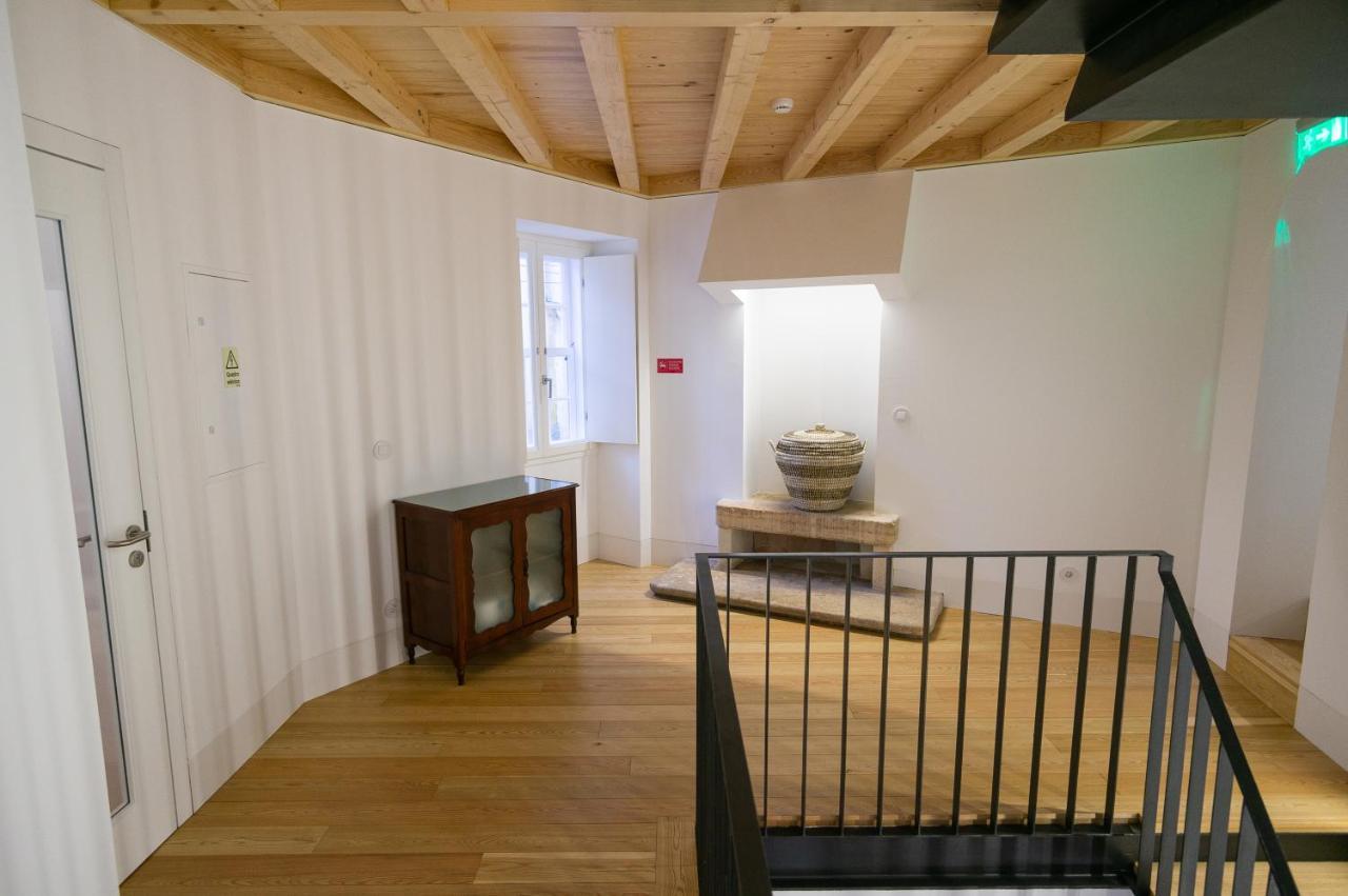 Change The World Hostels - Coimbra - Almedina Экстерьер фото