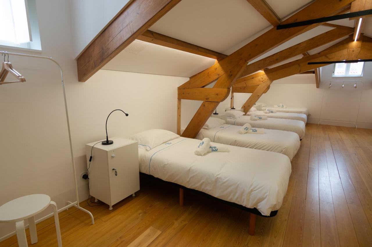 Change The World Hostels - Coimbra - Almedina Экстерьер фото