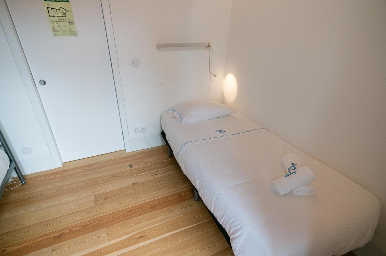 Change The World Hostels - Coimbra - Almedina Экстерьер фото